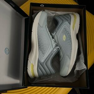 Walking shoes Dr Scholl's - cute comfortable support